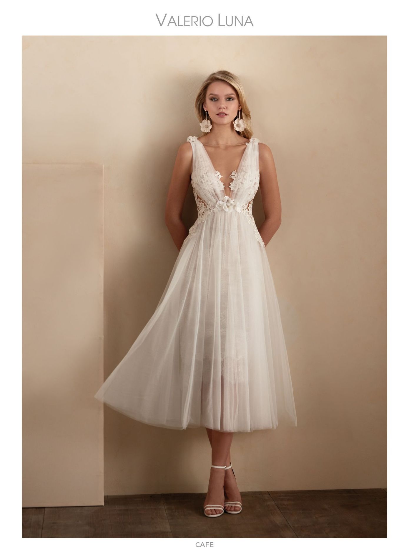 Cafe sales wedding dress